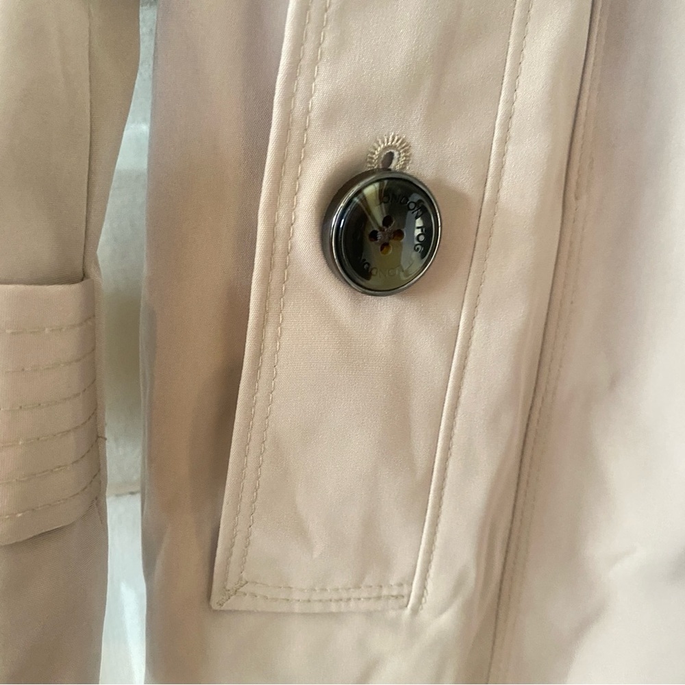 LONDON FOG COLLECTION Hooded Tan Women's Trench Coat Size PXXS - Picture 3 of 9